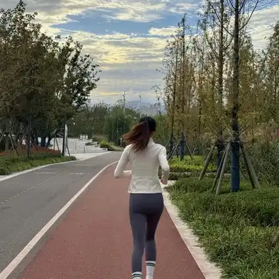 崔悦